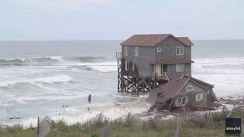 Vacant home on North Carolina's Outer Banks collapses into ocean during high tides